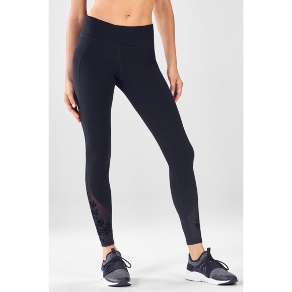 Fabletics Salar Floral Mesh Black Powerhold Leggings w Pockets - Size S - Picture 4 of 6